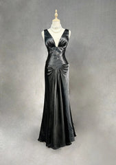 Modest Prom Dresses Mermaid Halter Black Satin With Ruffled Long Evening Outfits N3466
