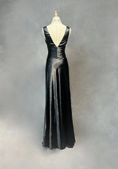Modest Prom Dresses Mermaid Halter Black Satin With Ruffled Long Evening Outfits N3466