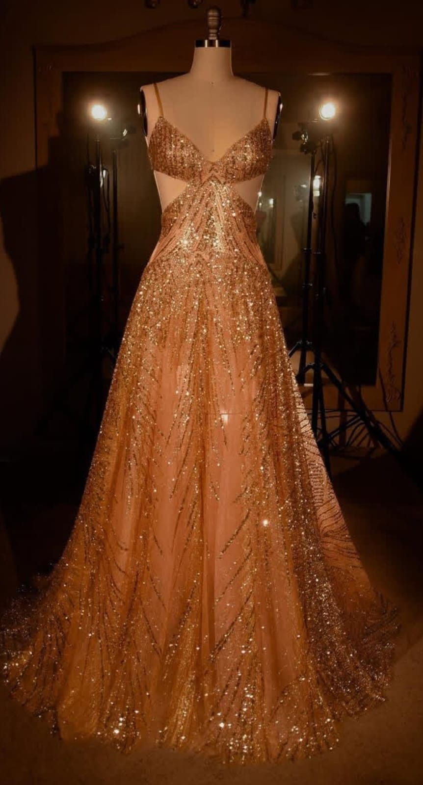 Glitter Ball Gown Spaghetti Strap Sequin Gold Sleeveless Formal For Women Girls Teens Prom Dresses N2271