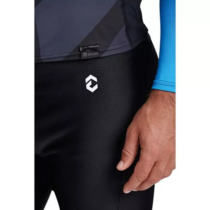 Close-up of a man's arm wearing a DYNAMICNORD rashguard, showcasing UPF 50+ sun protection and quick-drying fabric.